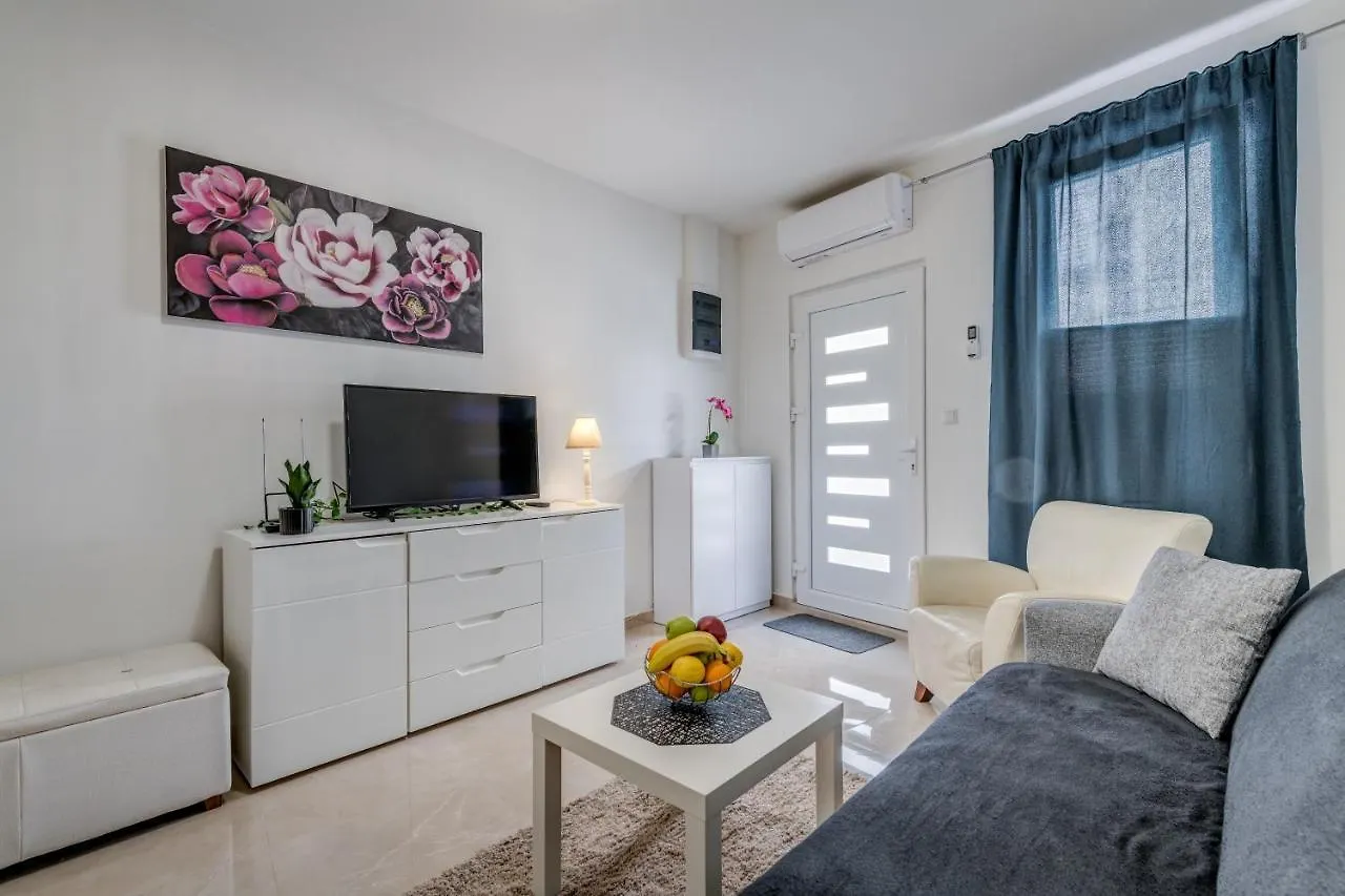 Apartment Andela 2Bdrs & Free Wifi Split Croatia