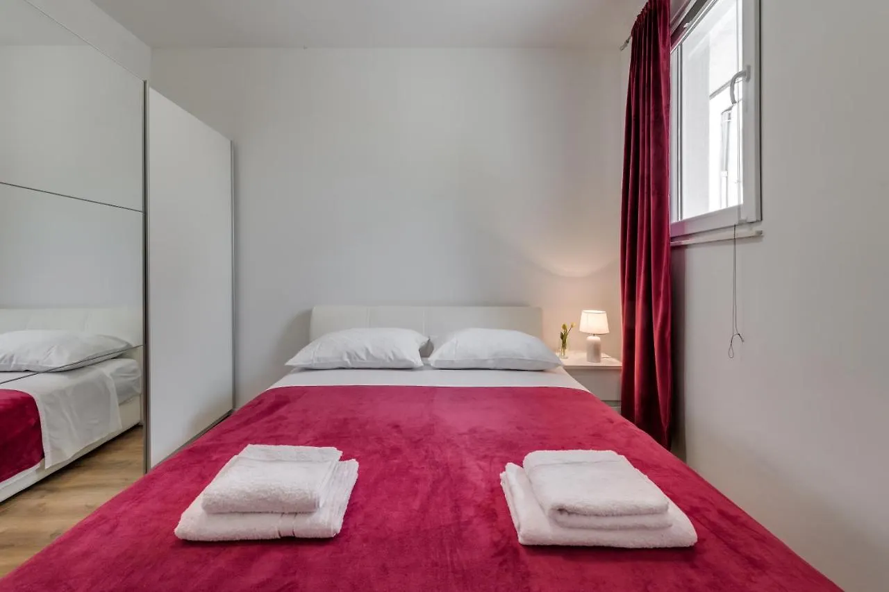 Apartment Andela 2Bdrs & Free Wifi Split Croatia